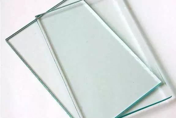 灰色的钢化玻璃 色彩与材质的交融